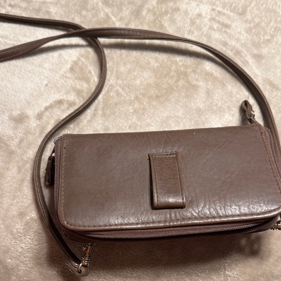 Dolce Vita Dark Brown Crossbody Bag - Picture 4 of 4